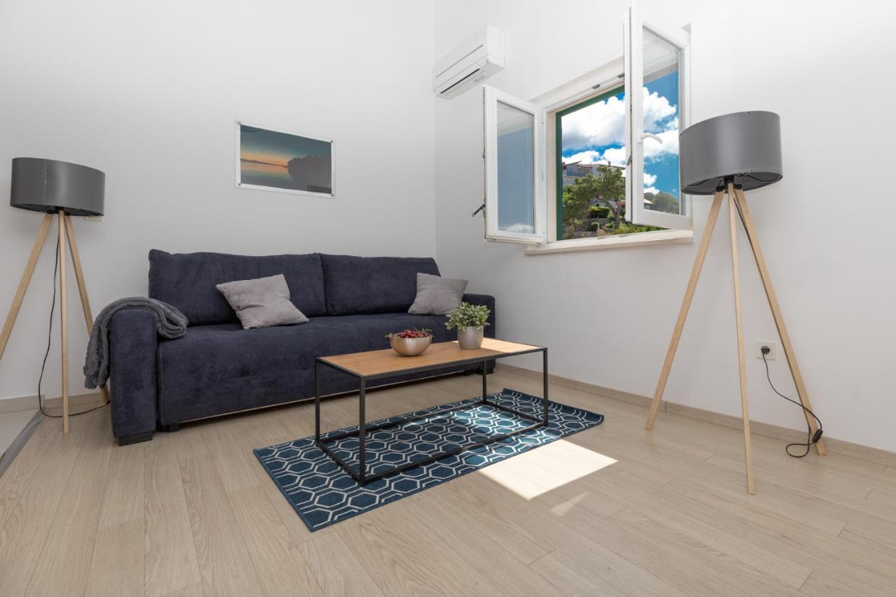 Apartments Villa Carica B&B Mimice Eksteriør bilde