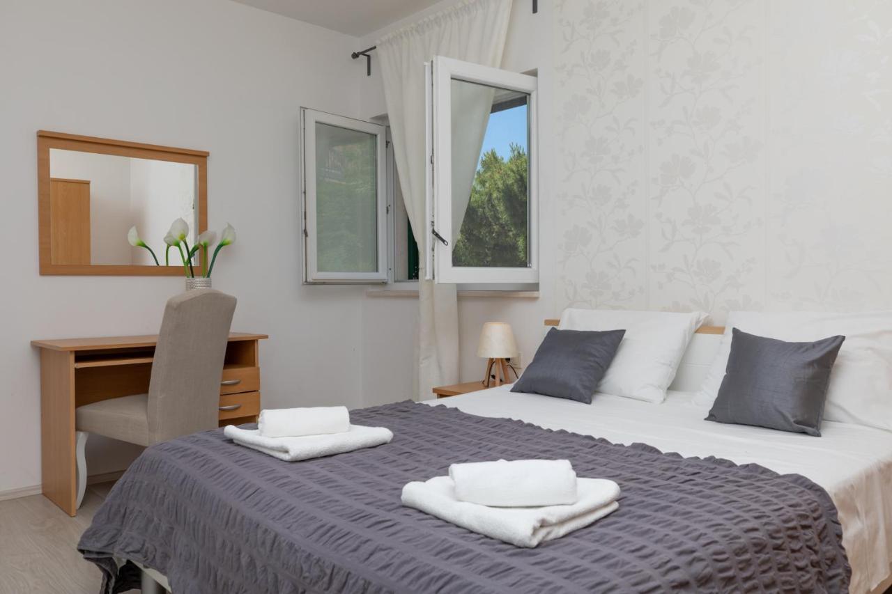 Apartments Villa Carica B&B Mimice Eksteriør bilde