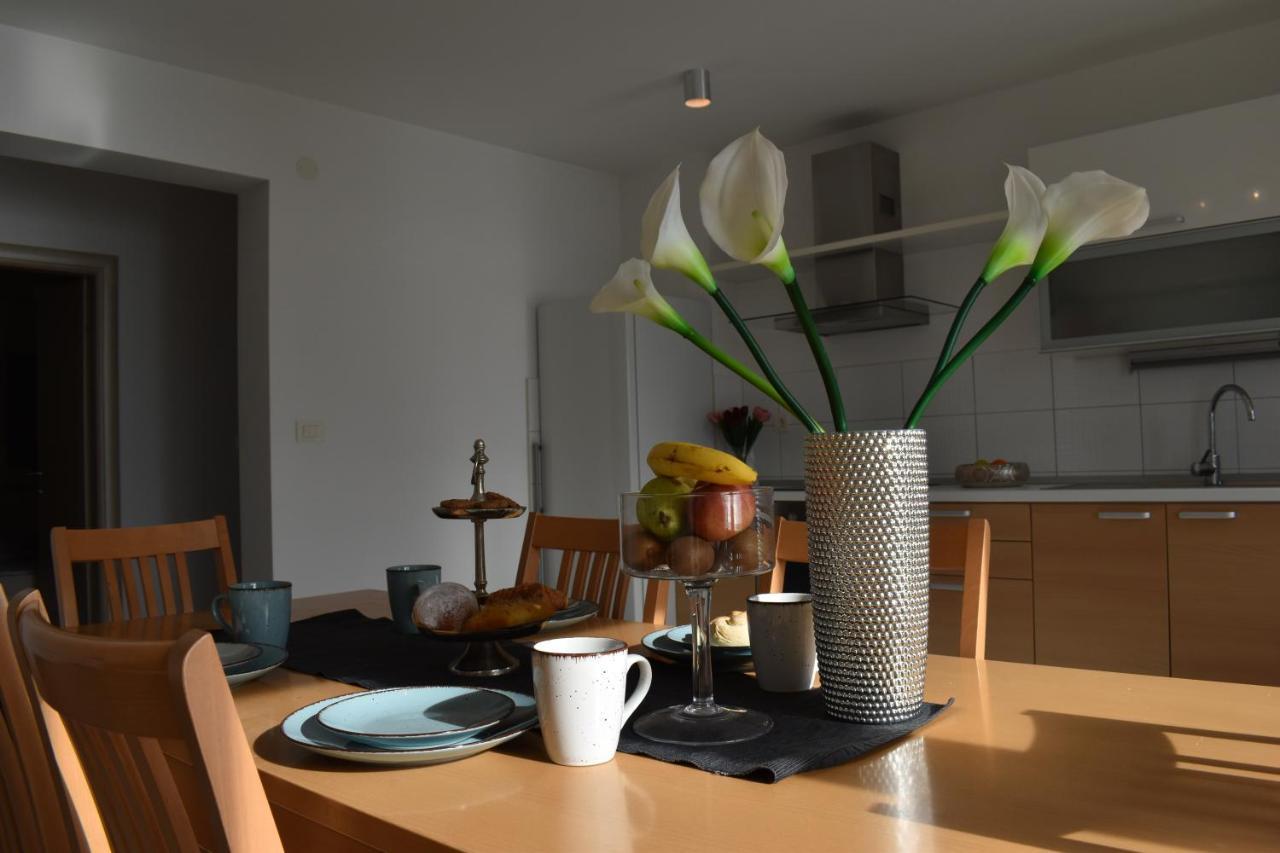 Apartments Villa Carica B&B Mimice Eksteriør bilde